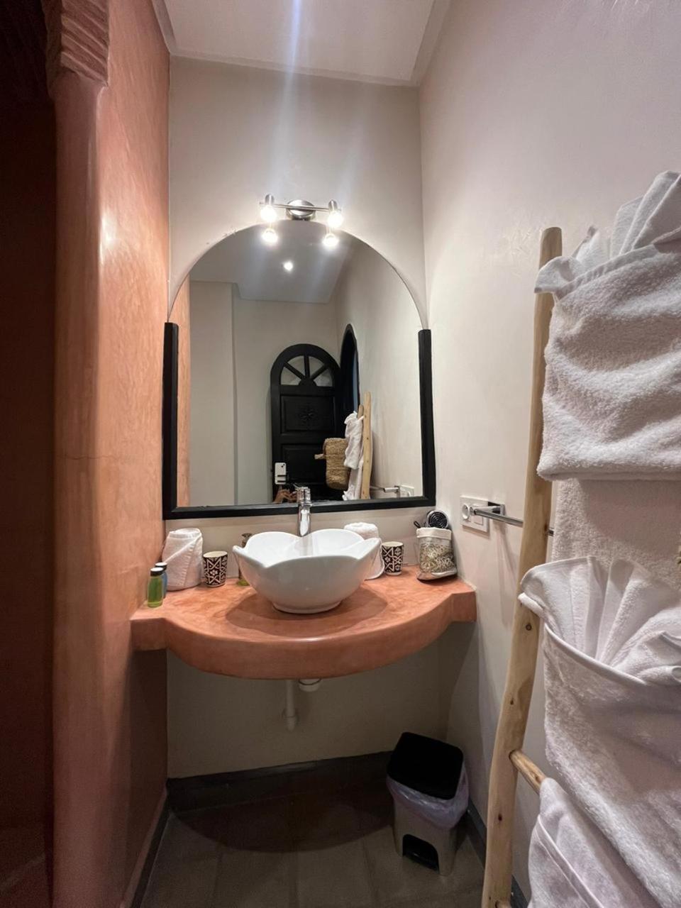 Riad Come & Va Марракеш Экстерьер фото